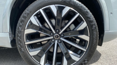 Volvo XC90 2.0 B5P Ultra Dark 5dr AWD Geartronic Petrol Estate